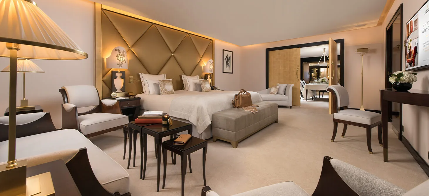 Hôtel Barrière Le Fouquet’s Paris – Refined Elegance and Glamour